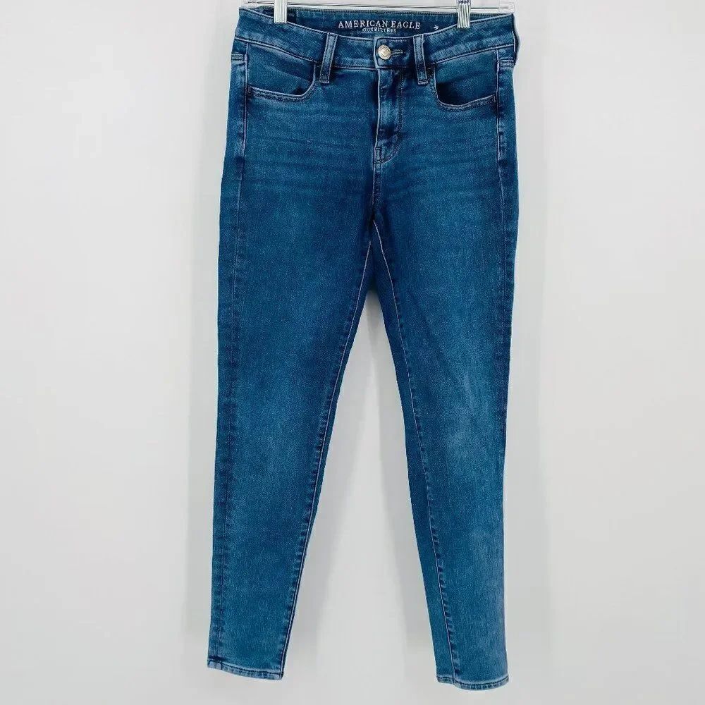 American Eagle Size 4 Medium Wash High Rise Jegging Skinny Jeans